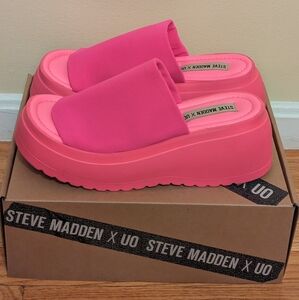 Steve Madden X Urban Outfitters Platform Sandals in Bright Pink Size 9.5